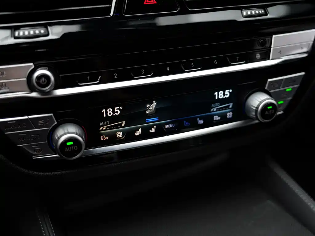 BMW M5 — миниатюра 26