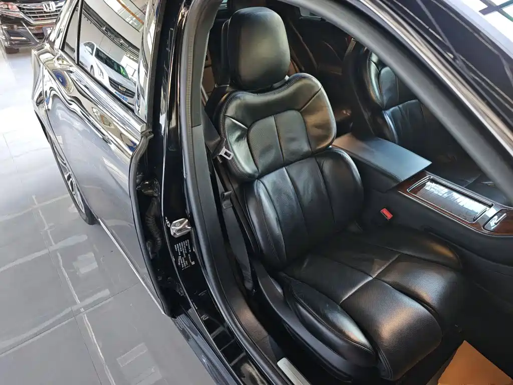 Lincoln Continental — миниатюра 25