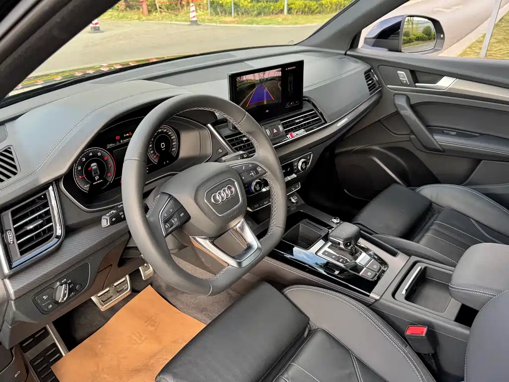 Audi Q5L — миниатюра 28