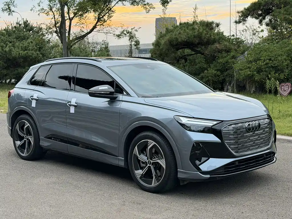 Audi Q4 e-tron — миниатюра 3