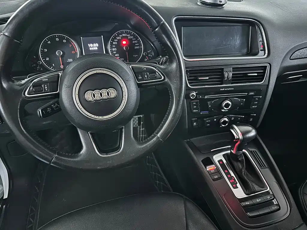 Audi Q5 — миниатюра 8