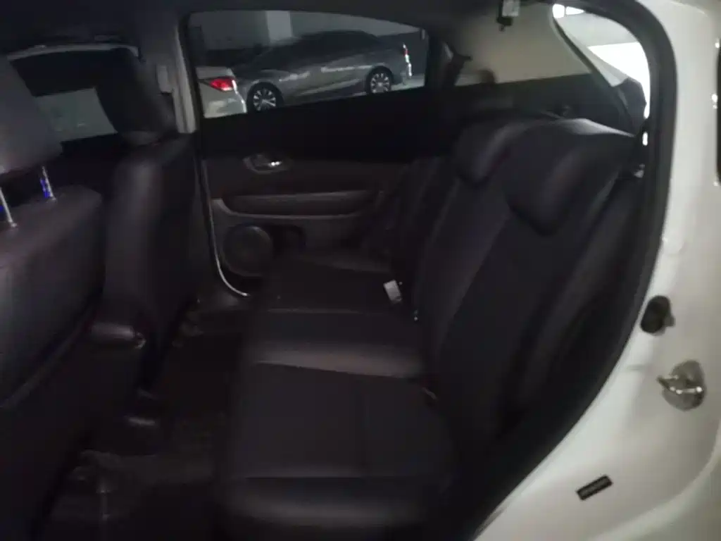 Honda Vezel — миниатюра 13