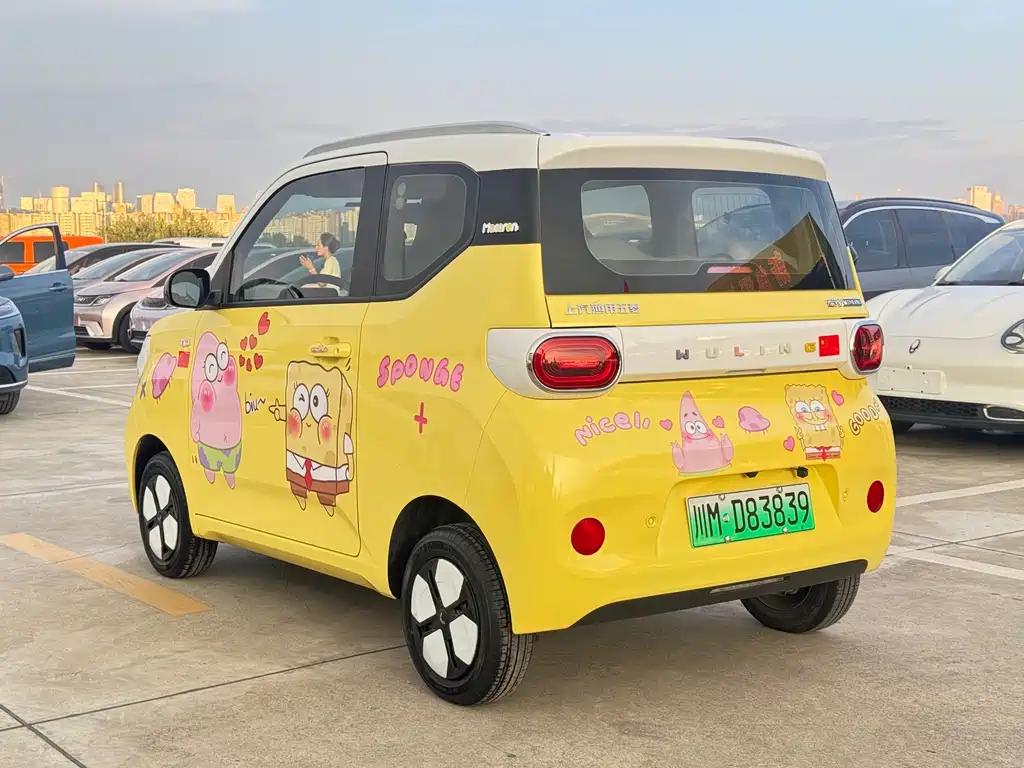 Wuling MINIEV — миниатюра 12