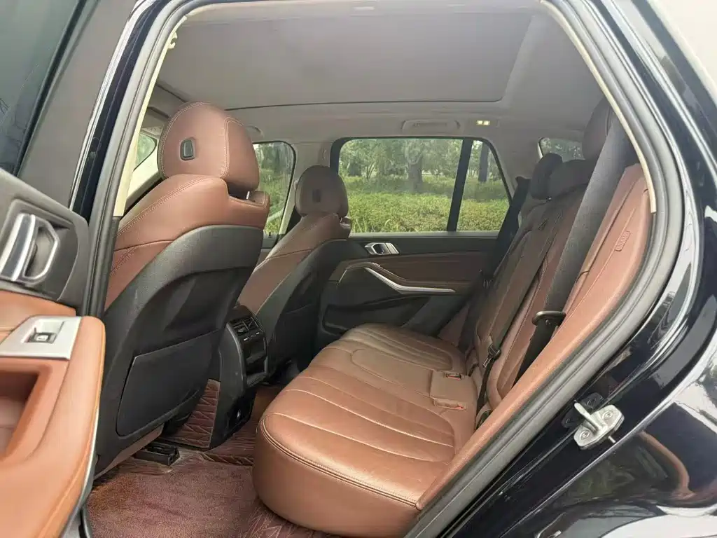 BMW X5 (Import) — миниатюра 6