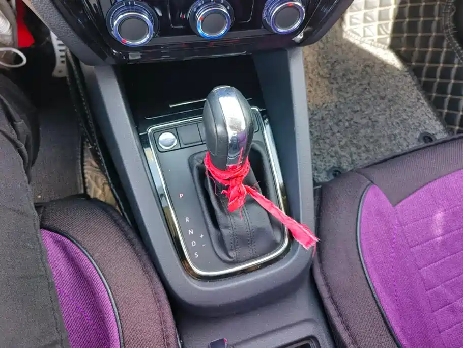 Volkswagen Sagitar — миниатюра 16