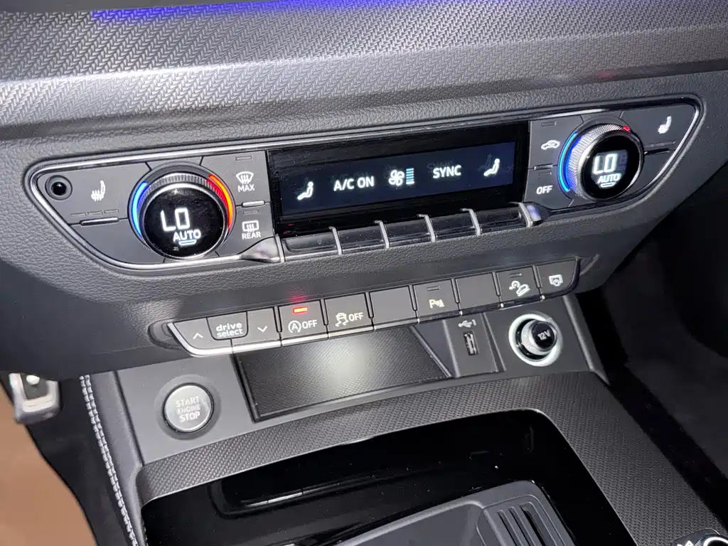 Audi Q5L — миниатюра 50
