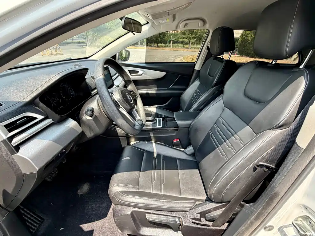 BYD Qin — миниатюра 4