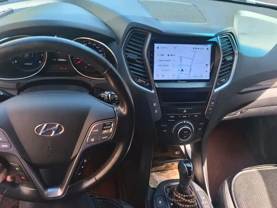 Hyundai Santa Fe — миниатюра 12