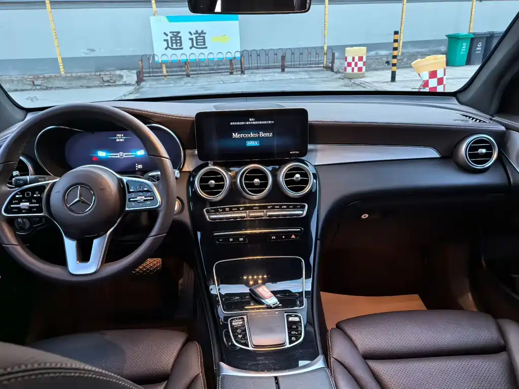 Mercedes-Benz GLC — миниатюра 4