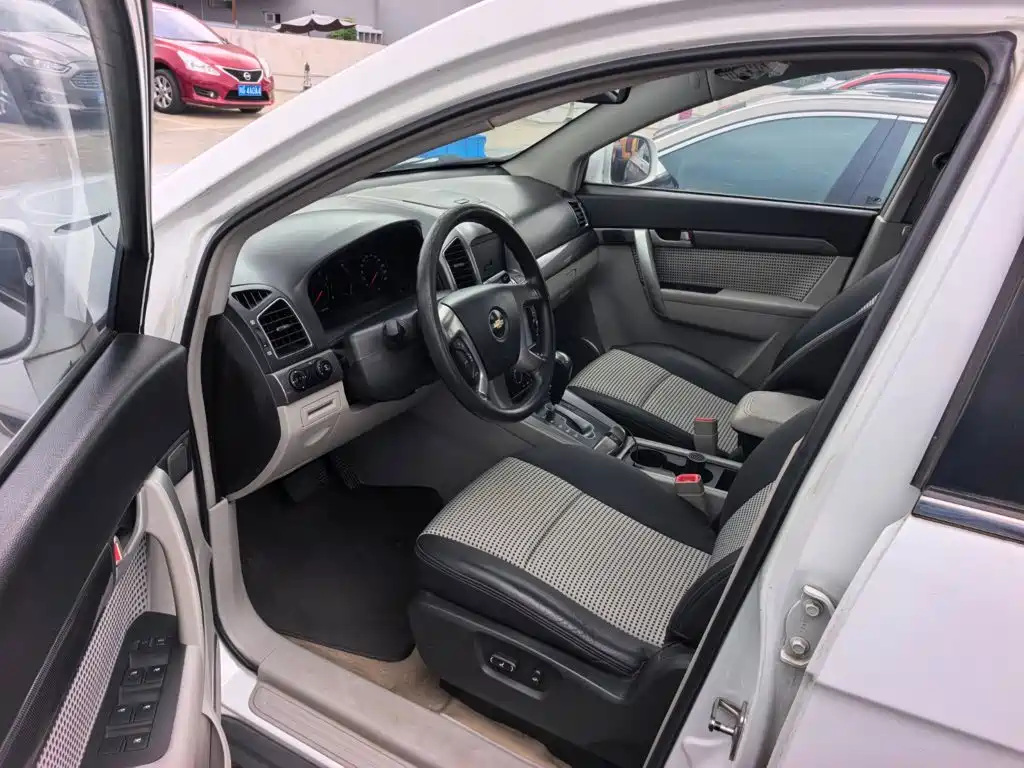 Chevrolet Captiva — миниатюра 7