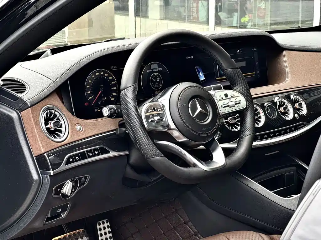 Mercedes-Benz S-Class — миниатюра 4