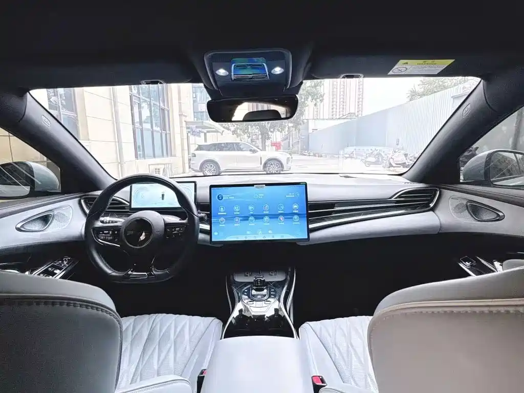 BYD Seal — миниатюра 8