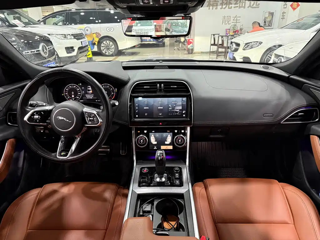 Jaguar XEL — миниатюра 5