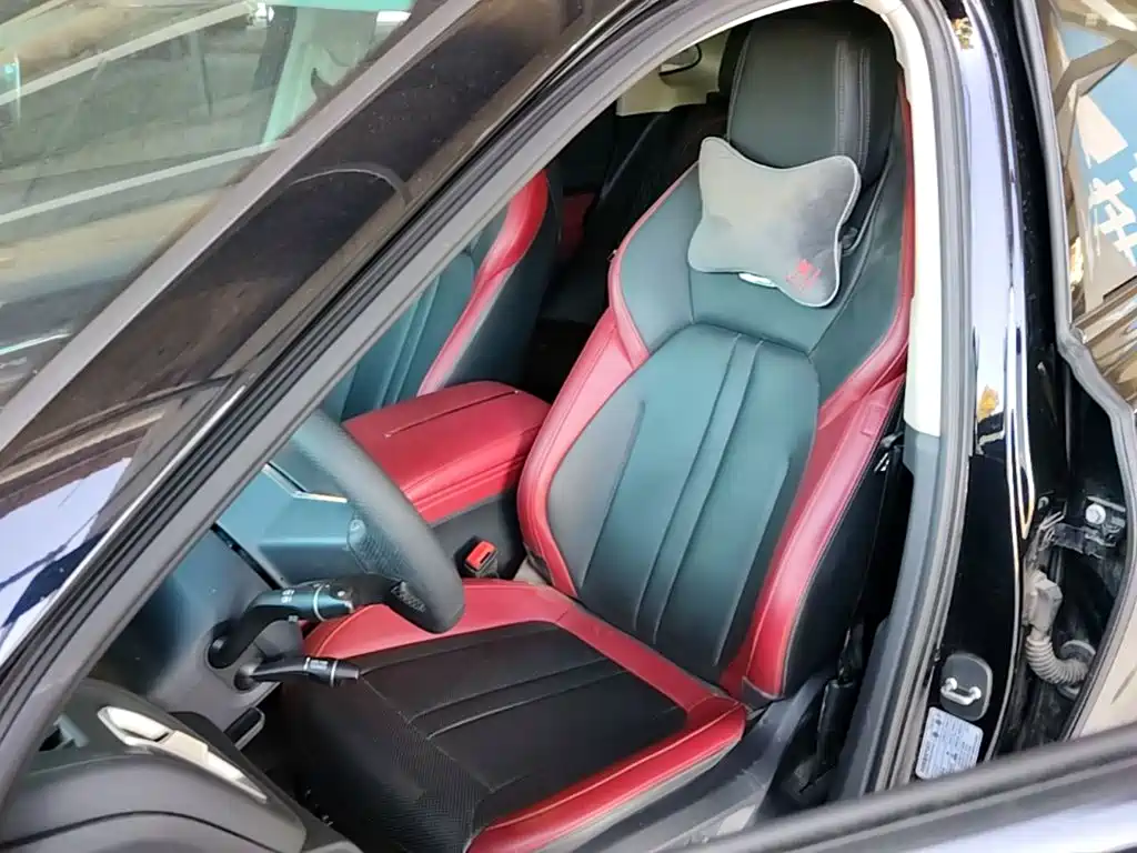 Hongqi Hongqi HS3 — миниатюра 15