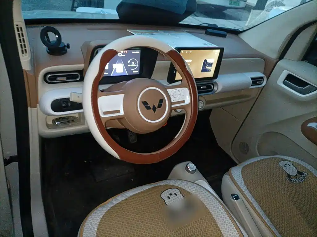 Wuling MINIEV — миниатюра 5