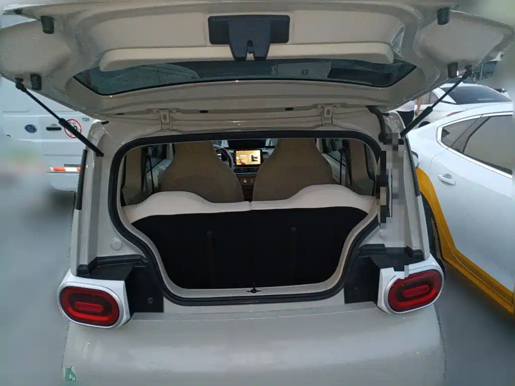 Wuling MINIEV — миниатюра 15