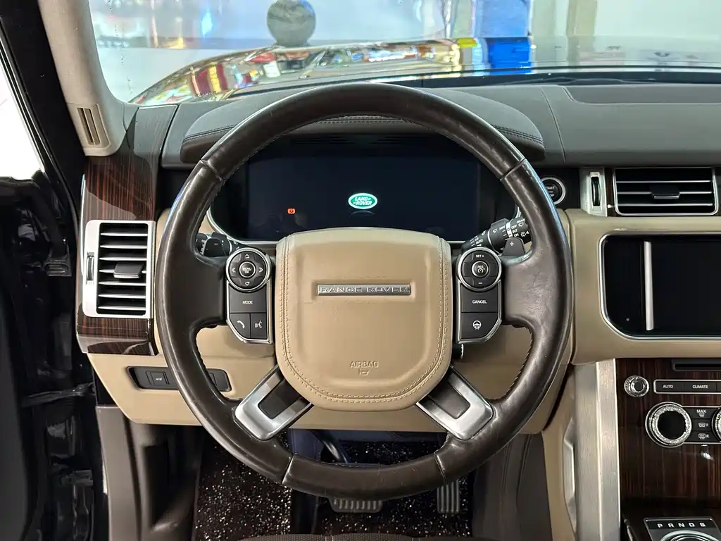 Land Rover Range Rover — миниатюра 18