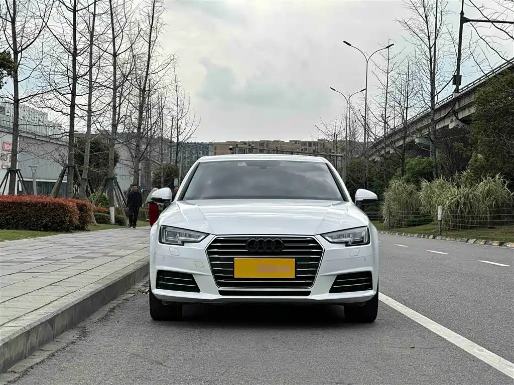 Audi A4L 2018 30 40 TFSI