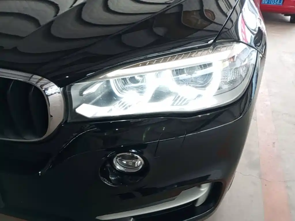 BMW X5 (Import) — миниатюра 24