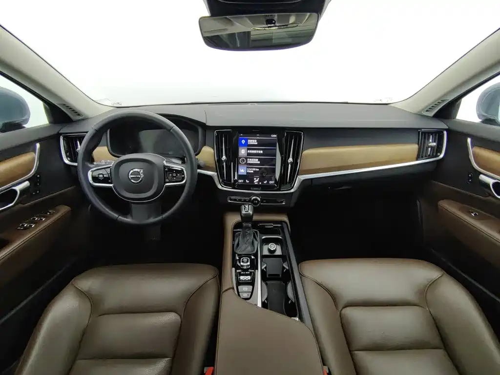 Volvo S90 — миниатюра 5