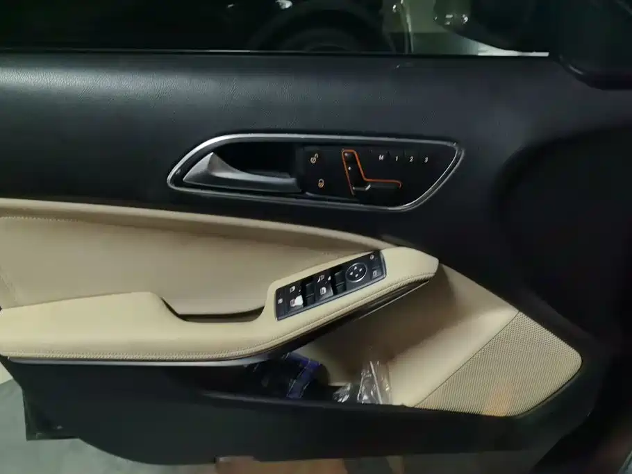 Mercedes-Benz GLA — миниатюра 7