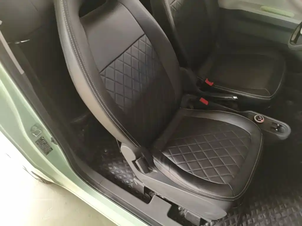 Wuling MINIEV — миниатюра 25