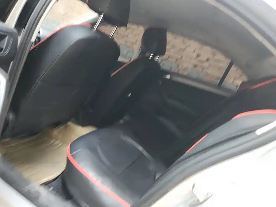 Volkswagen Santana — миниатюра 11