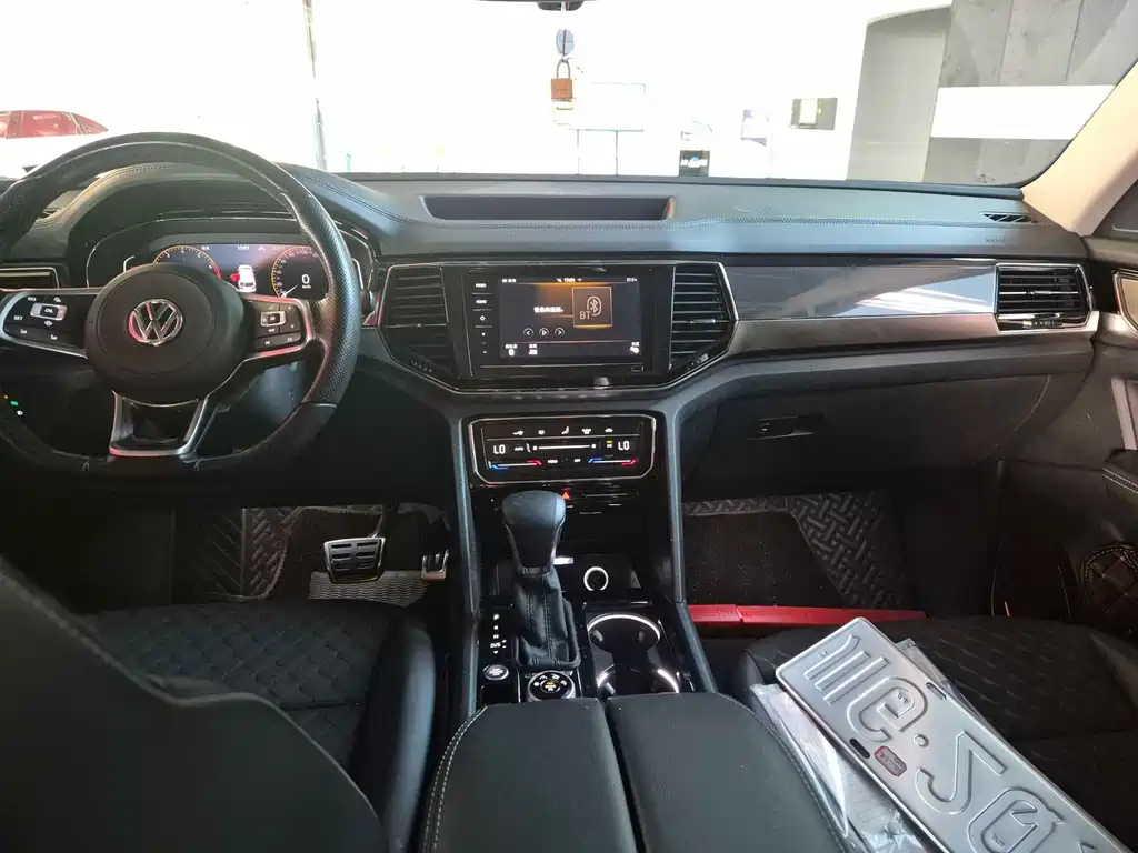 Volkswagen Teramont — миниатюра 5