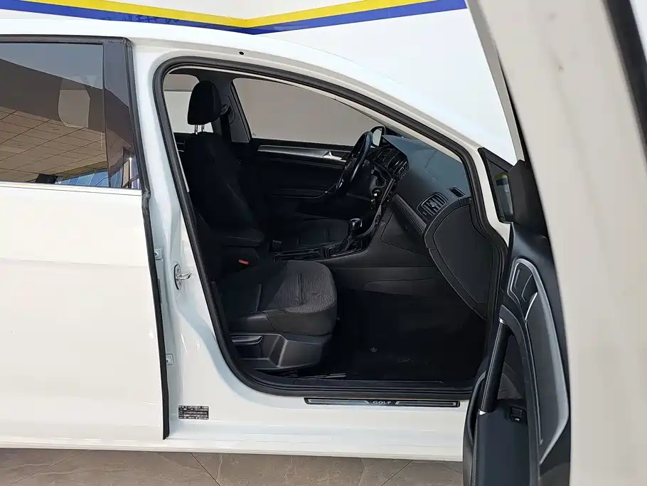 Volkswagen Golf — миниатюра 8