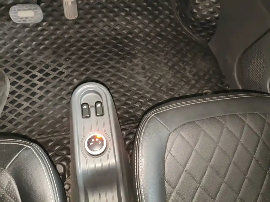 Wuling MINIEV — миниатюра 14