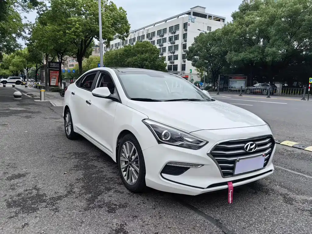 Hyundai Mistra — миниатюра 3