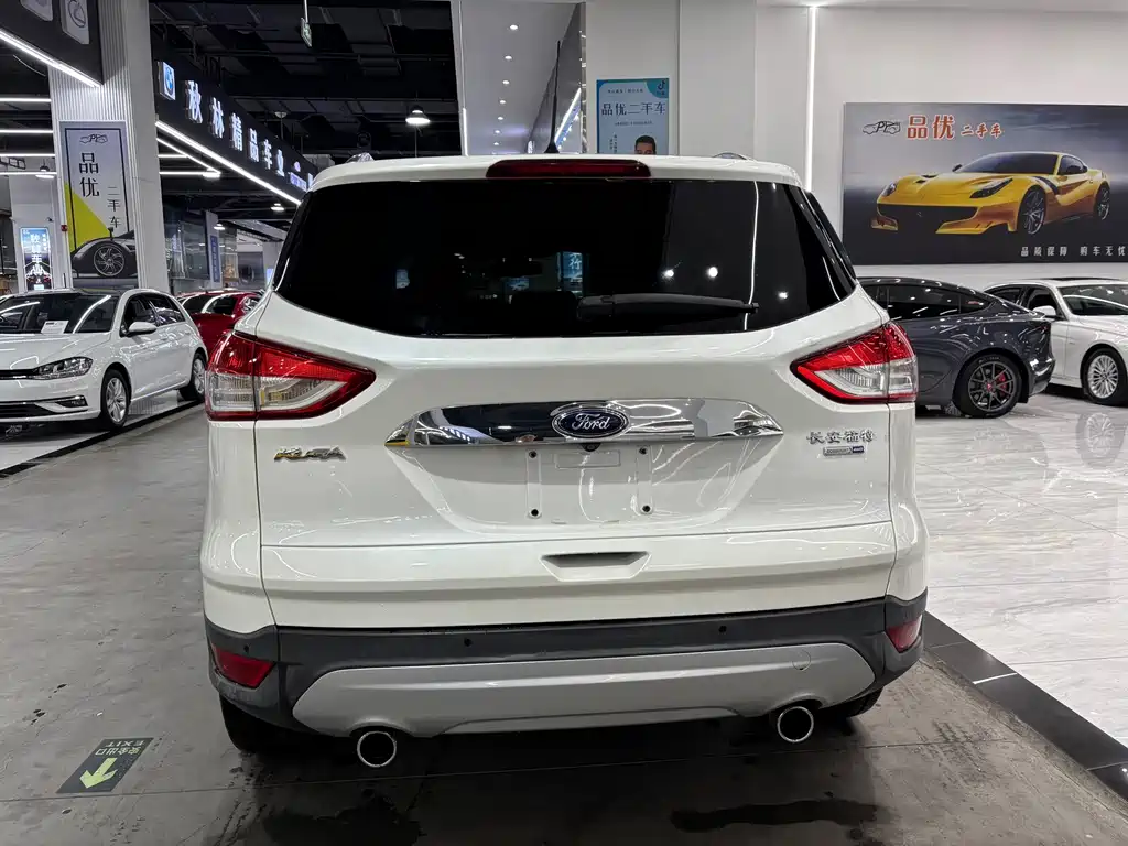 Ford Kuga — миниатюра 7
