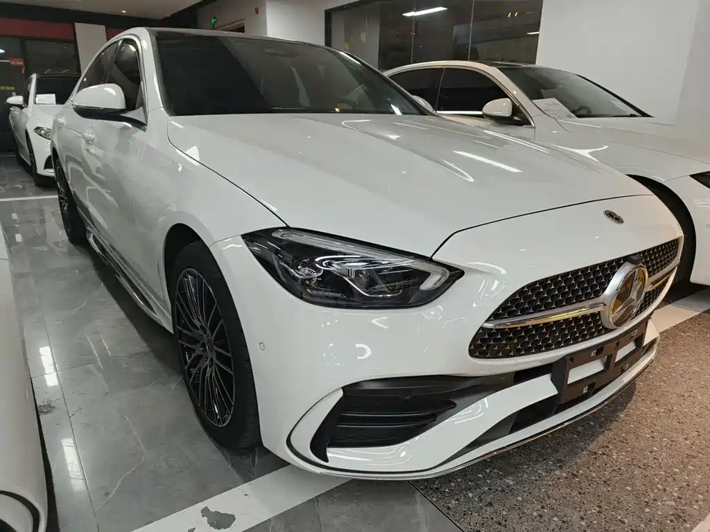 Mercedes-Benz C-Class — миниатюра 3