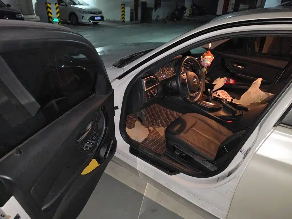 BMW 3 Series — миниатюра 12