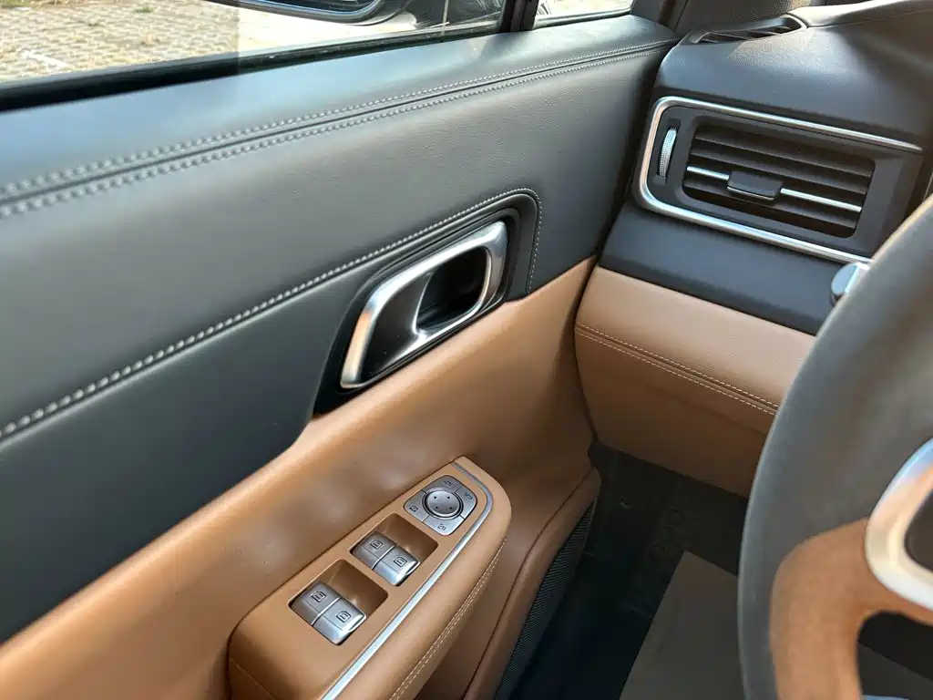 Li Auto Li ONE — миниатюра 25