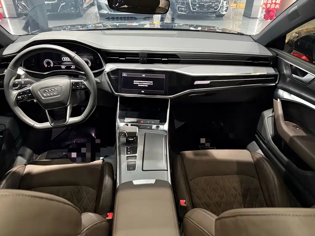 Audi A7L — миниатюра 5