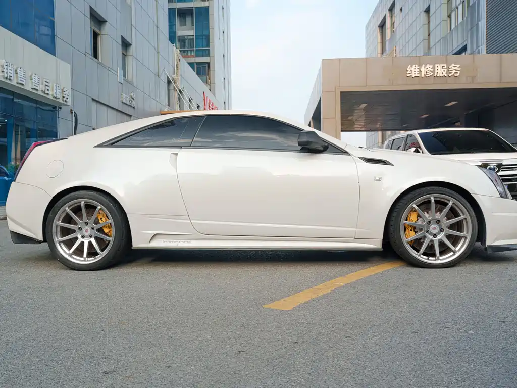 Cadillac CTS — миниатюра 7