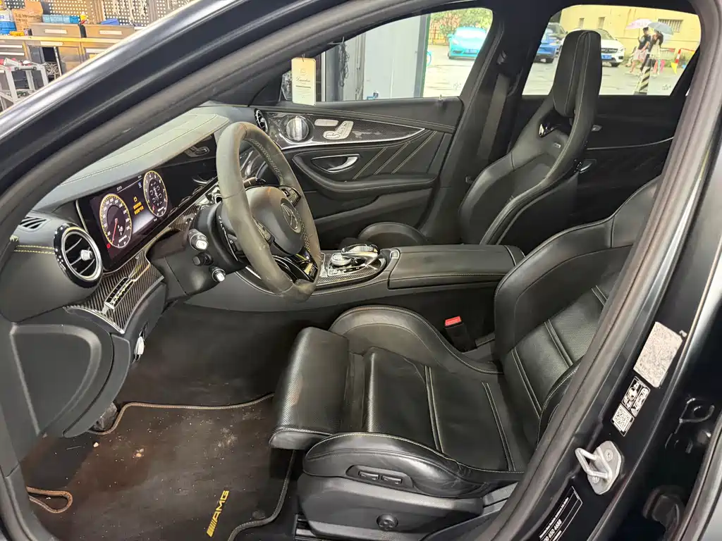 Mercedes-Benz E-Class AMG — миниатюра 7