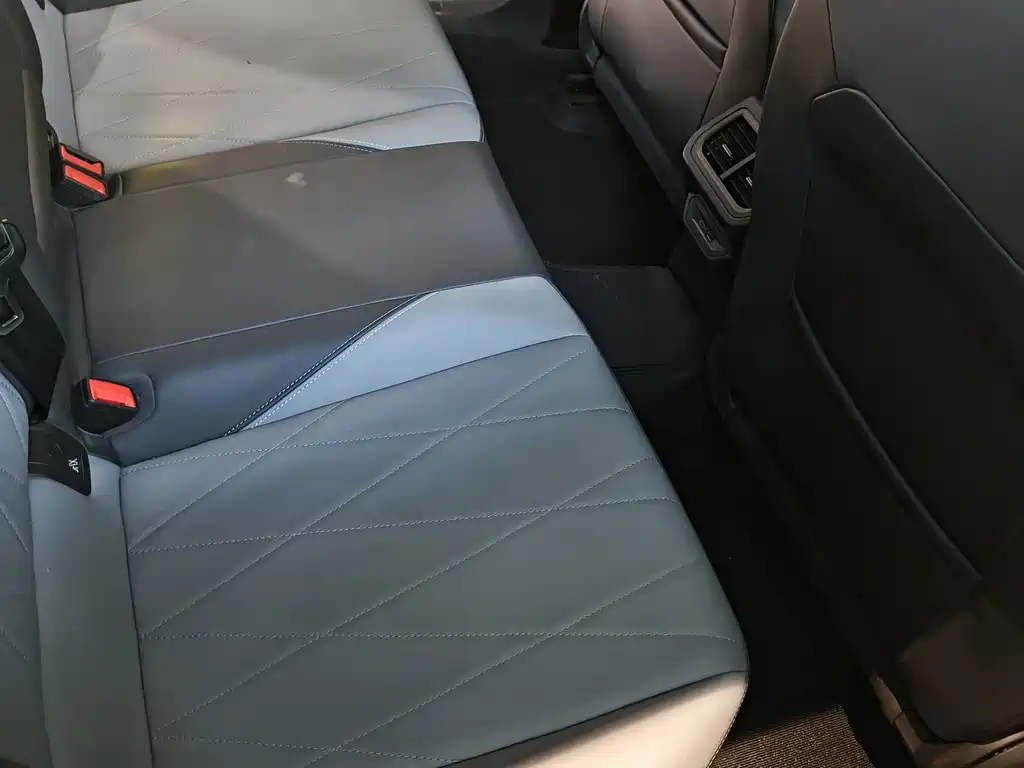 Volkswagen Lavida — миниатюра 5