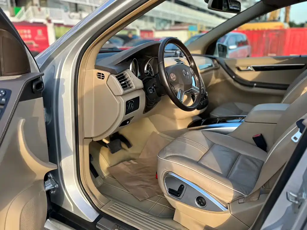 Mercedes-Benz R 2014 R 320 4MATIC Luxury