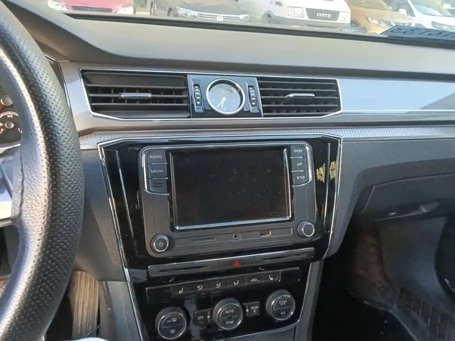 Volkswagen Passat — миниатюра 13