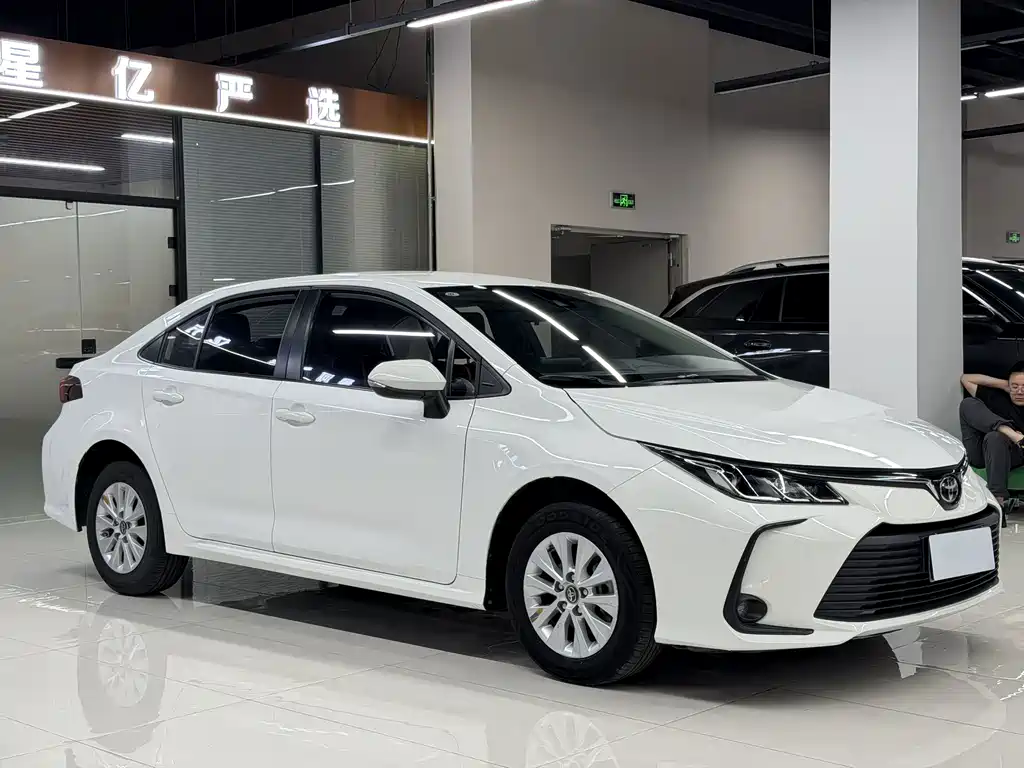 Toyota Corolla — миниатюра 3