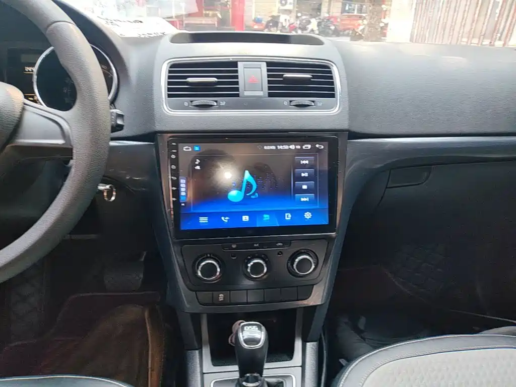 Skoda Yeti — миниатюра 13