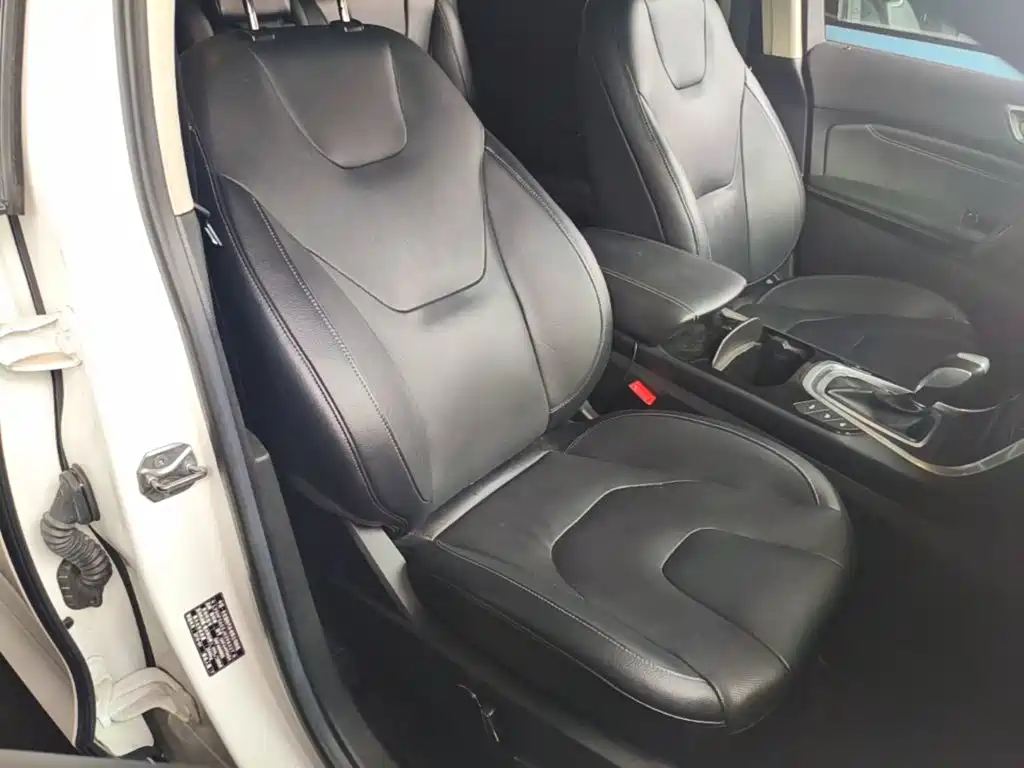 Ford Edge — миниатюра 25