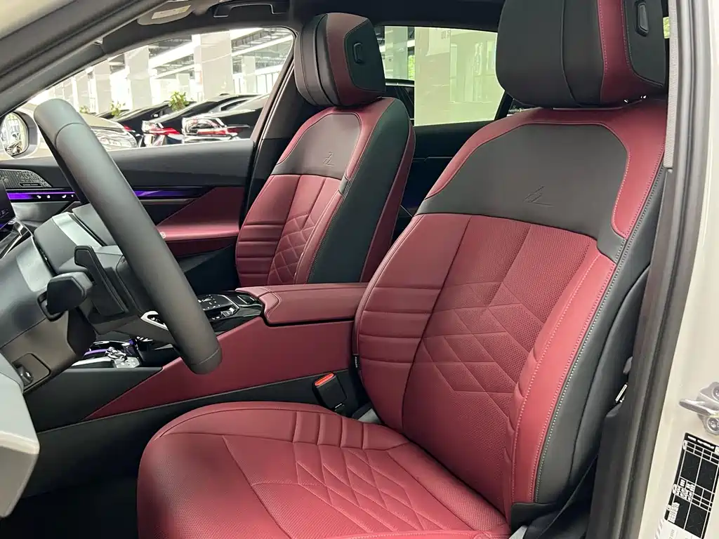 BMW 5 Series — миниатюра 9