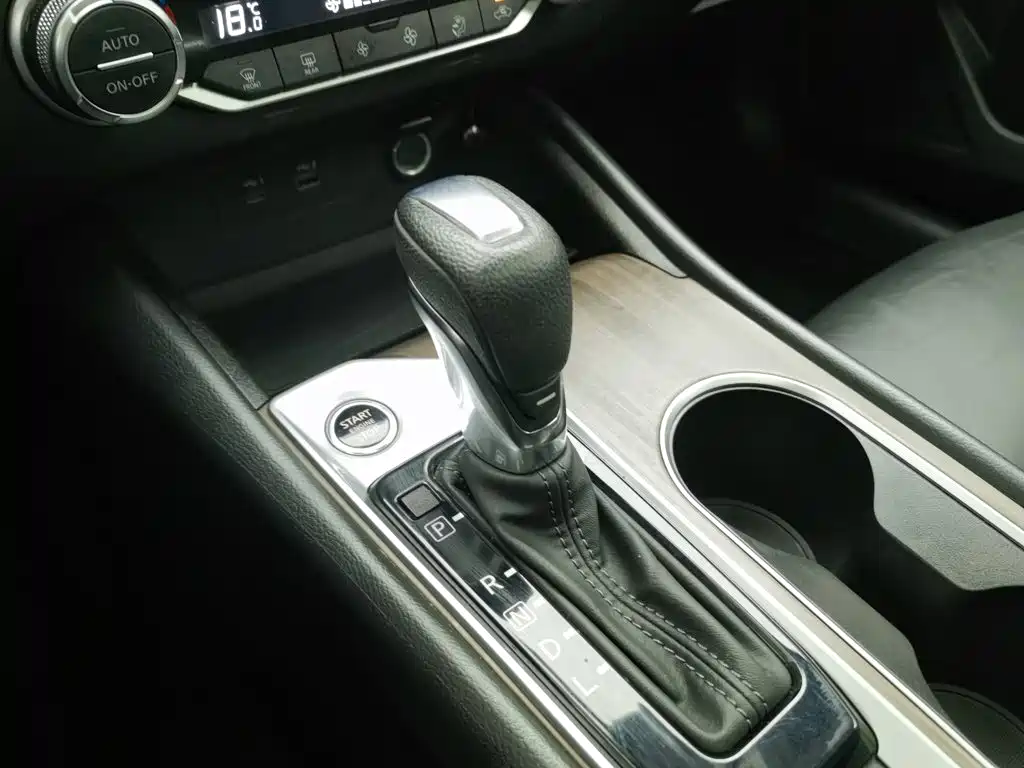 Nissan Teana — миниатюра 13