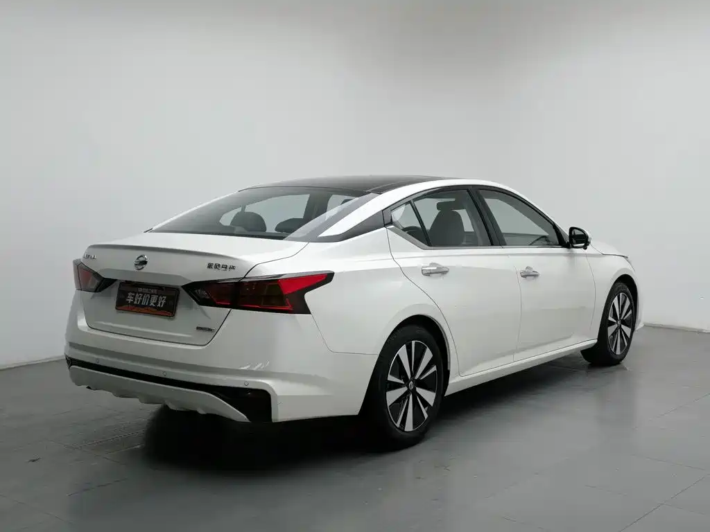 Nissan Teana — миниатюра 2