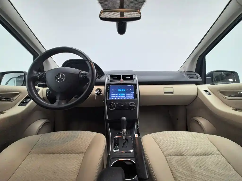 Mercedes-Benz A-Class (Import) — миниатюра 5
