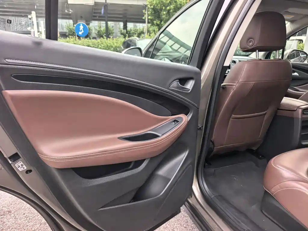 Buick Envision Plus — миниатюра 18