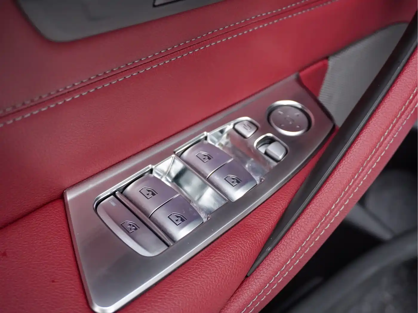 BMW 5 series 2023 Белый из Китая